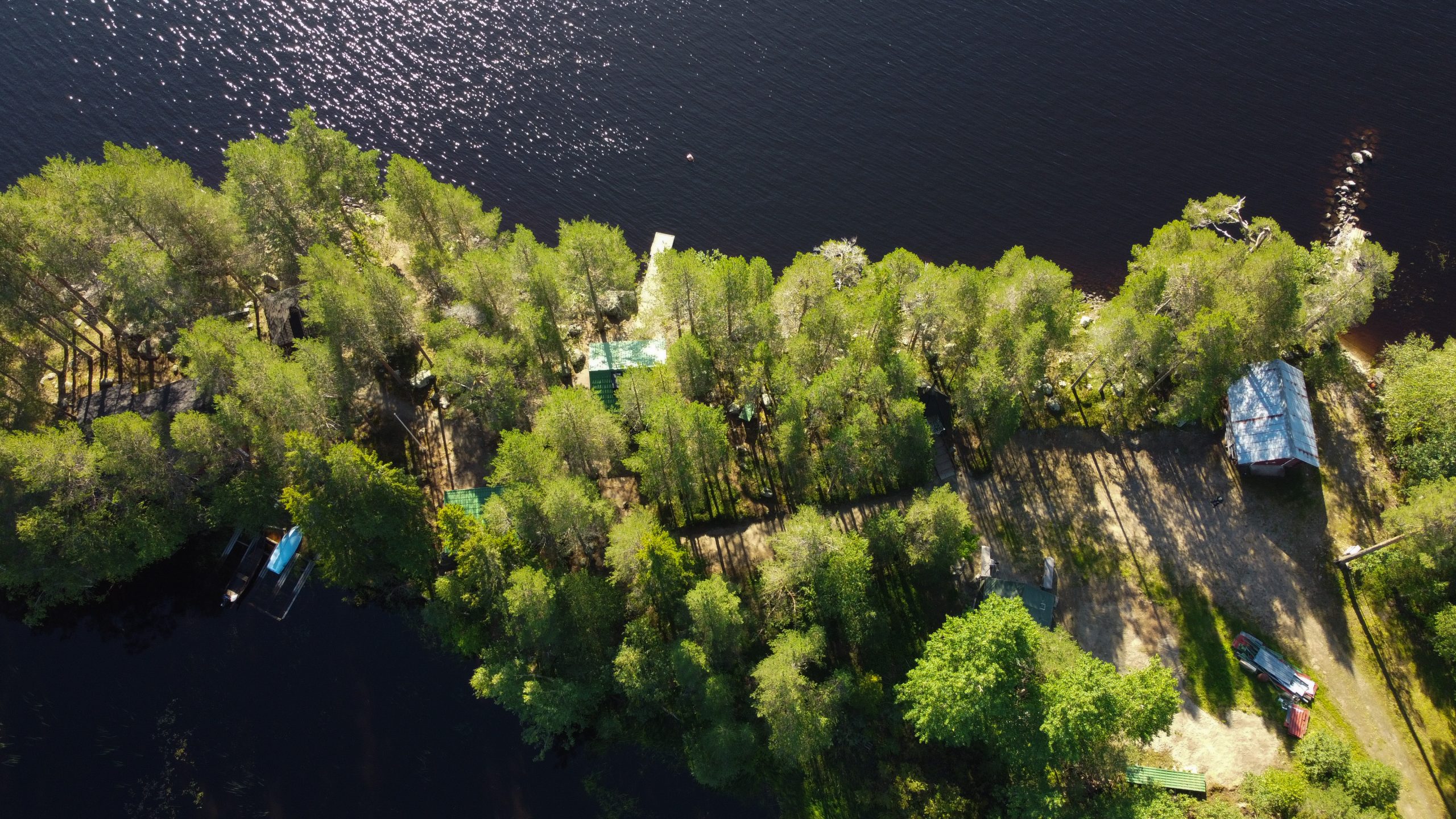 Kivilahden kämppämiljöö ilmakuvassa. 